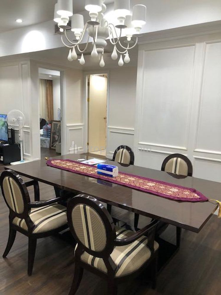 GOOD UNIT Sewa Apartemen Sudirman Mansion SCBD Area - 2+1 BR Fully Furnished Ready to Move In, Limited Unit