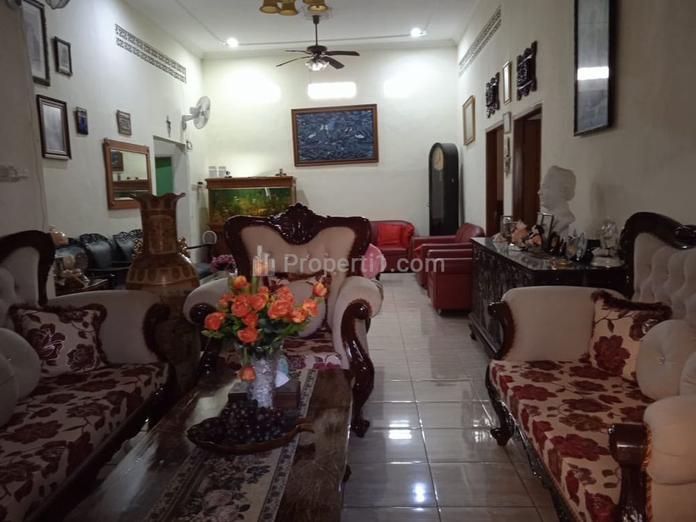 Jual Rumah Luas dan Murah di Condet Kramat Jati Jakarta Timur - 5 Kamar Tidur