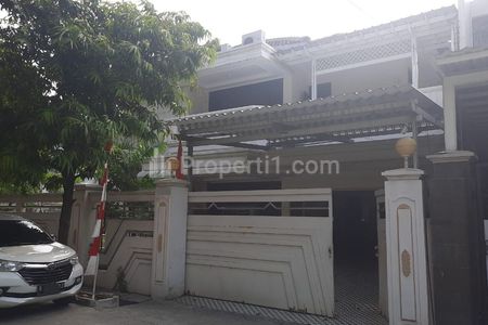 Jual Rumah Mewah 2 Lantai Hook Strategis di Kelapa Gading Barat Jakarta Utara