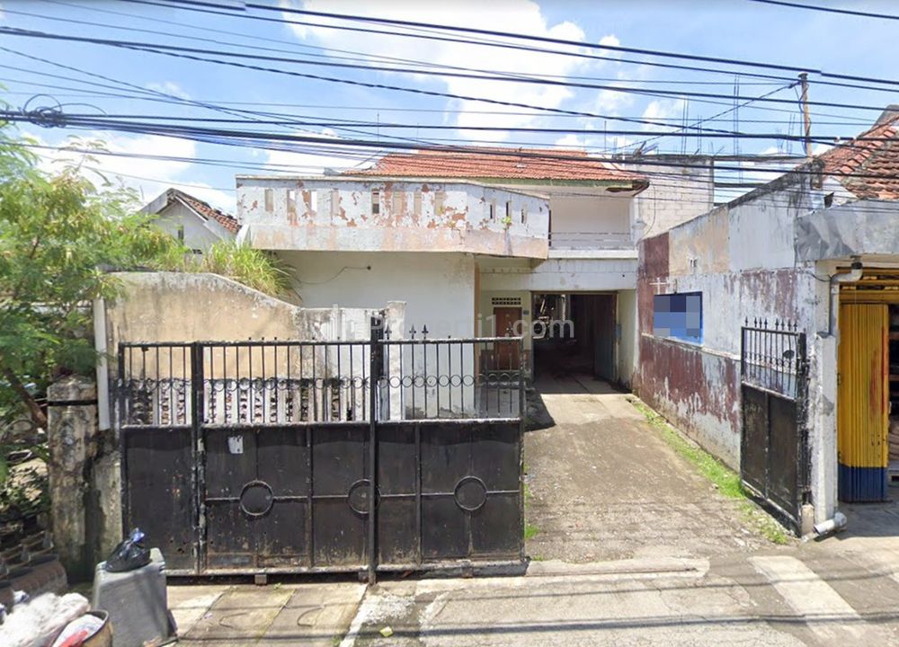 Jual Rumah 2 Lantai Luas dan Strategis di Klampis Ngasem Surabaya Timur