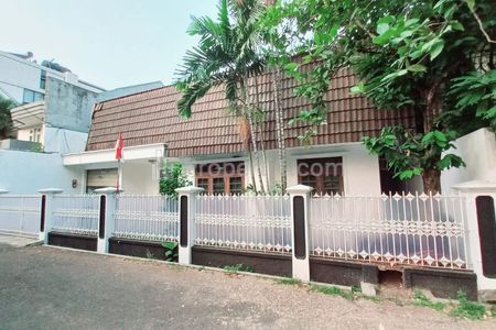 Dijual Rumah Siap Huni di Kemang (dekat McDonald Kemang) Jakarta Selatan