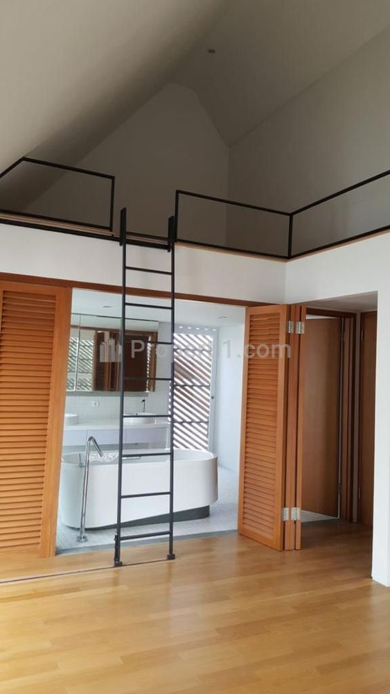 Jual Rumah di Pejaten Pasar Minggu Jakarta Selatan - 3 Kamar Tidur