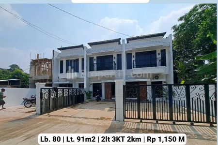 Dijual Rumah 2 Lantai Classic Modern di Jatimekar Bekasi, dekat Tol Jatiwarna