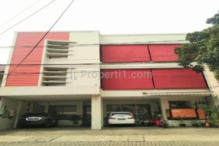 Jual Rumah Kost-Kostan 4 Lantai di Bendungan Hilir Jakarta Pusat - 25 Kamar Tidur