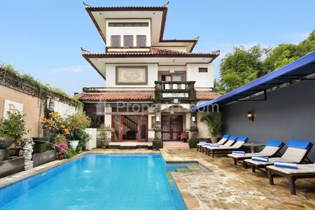 Jual Hotel Bintang 3 Mewah Dekat Pantai Batu Belig Seminyak Kuta Bali