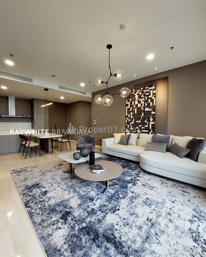 Living and Dining Area