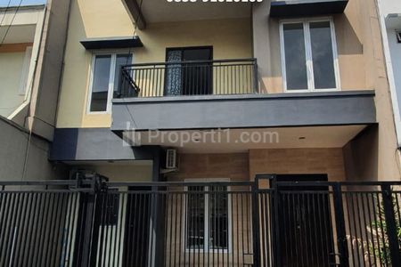 Dijual Rumah 4 Kamar di Alam Segar Pondok Indah - Jalan Kaki ke PIM, dekat Tol & Halte Transjakarta