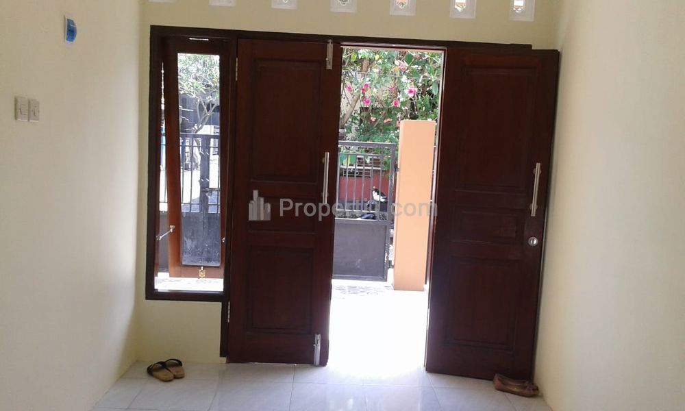 Dijual Rumah 2 Lantai di Pinggir Pantai Senggigi, Lombok, NTB - Grand Valley