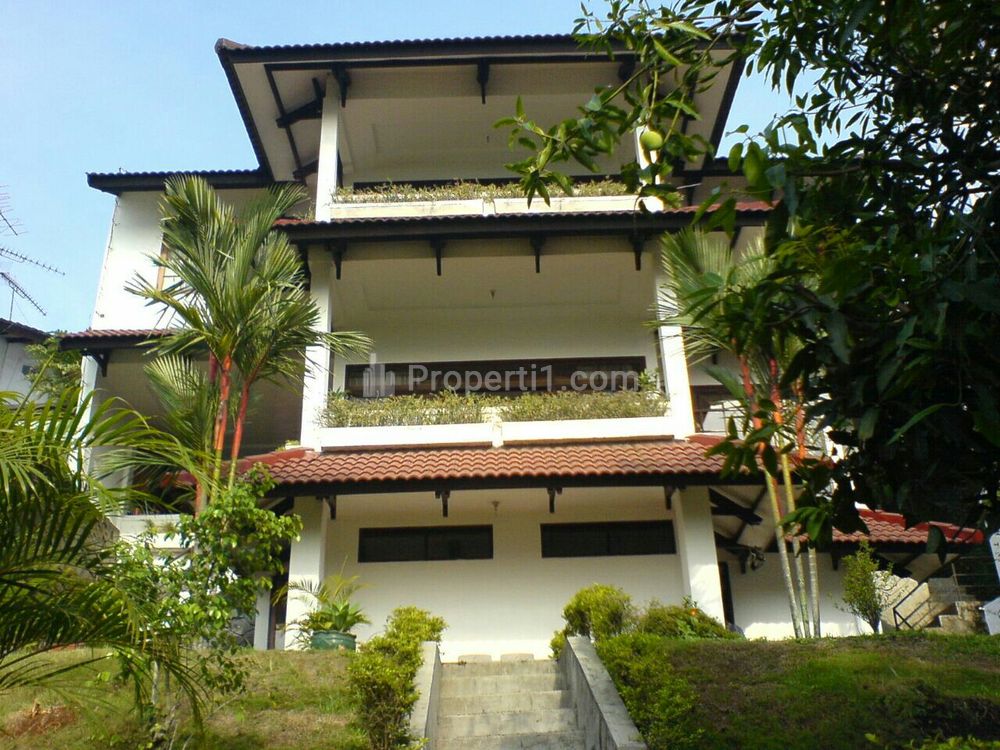 Tampak belakang