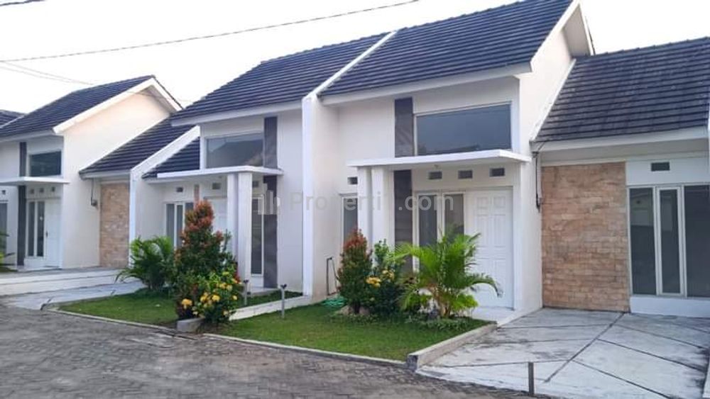 Dijual Rumah Ready Huni KPR DP Nol Angsuran 1Jutaan Mojosari dekat RS Soekandar Mojokerto - Graha Menanggal Indah