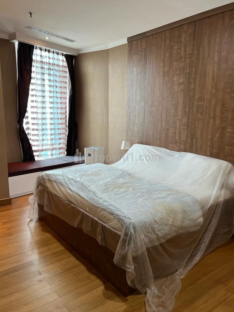 Best Unit for Rent at Apartment Kempinski Residences - 3 BR Full Furnished, Best Price
