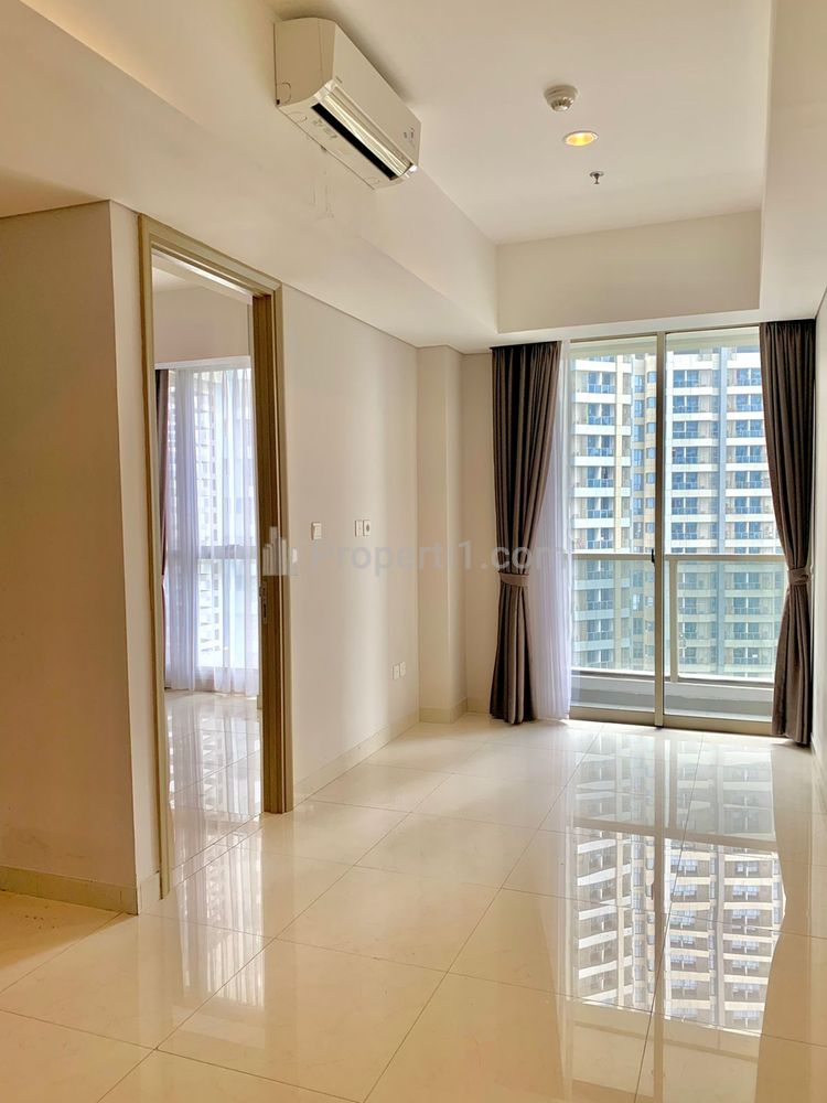 Jual Apartemen Taman Anggrek Residences - 1 BR Semi Furnished
