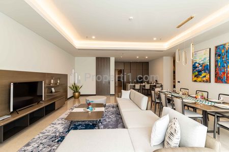 Comfy Luxury Unit - For Sale Apartment Pakubuwono Menteng - 3 BR Full Furnished, Best Deal