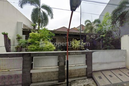 Dijual Rumah Mewah Bagus di Wahidin Sudirohusodo Gresik