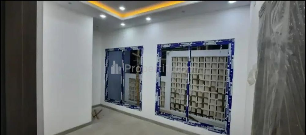 Dijual Rumah Mewah 4 Lantai di Meruya Utara, Kembangan, Jakarta Barat