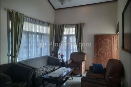 Dijual Rumah 2 Lantai Strategis di Duren Sawit Jakarta Timur - 4 Kamar Tidur