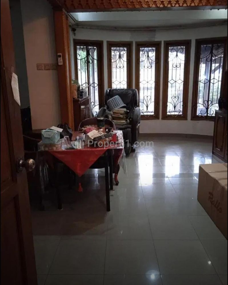 Dijual Rumah 5 Kamar di Daerah Duren Sawit Jakarta Timur