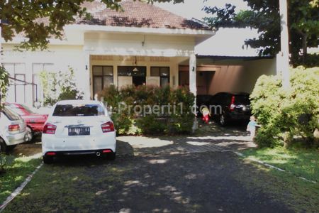 Jual Rumah di Karanganyar, Solo, Jawa Tengah - Luas Tanah 800 m2, Luas Bangunan 350 m2