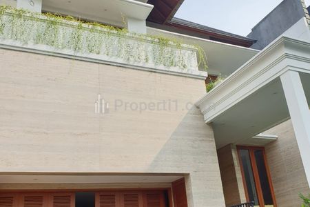 Dijual Rumah Cantik Semi Furnished di Pondok Indah Jakarta Selatan