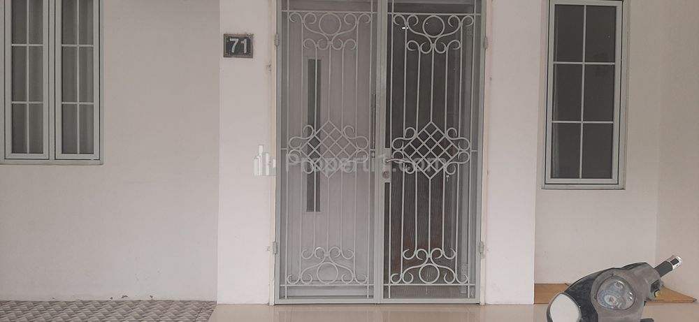 Pintu masuk utama