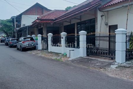 Dijual Murah Rumah 4 Kamar di Tebet Jakarta Selatan