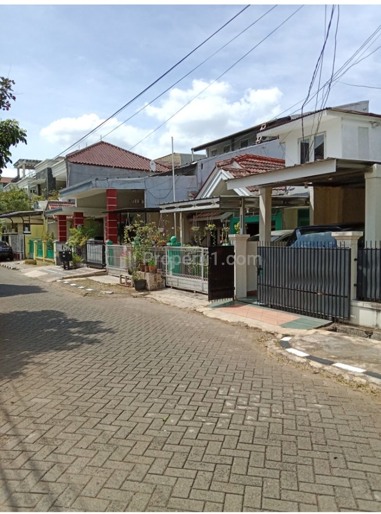 Dijual Rumah Nyaman di Komplek Eramas 2000 Pulo Gebang, Cakung, Jakarta Timur - Lingkungan Aman Sangat Strategis