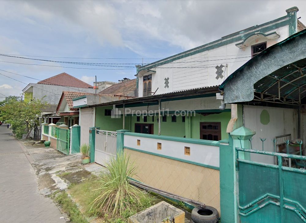 Jual Rumah 2 Lantai Jalan Griya Kebraon Utara Karangpilang Surabaya Barat