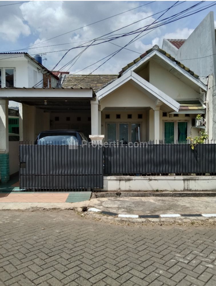 Dijual Rumah Nyaman di Komplek Eramas 2000 Pulo Gebang, Cakung, Jakarta Timur - Lingkungan Aman Sangat Strategis