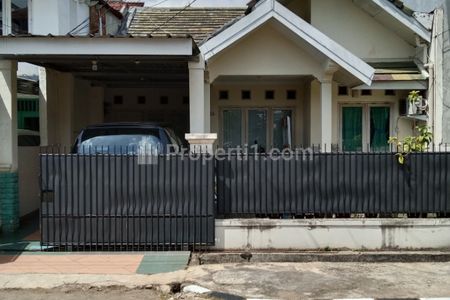 Dijual Rumah Nyaman di Komplek Eramas 2000 Pulo Gebang, Cakung, Jakarta Timur - Lingkungan Aman Sangat Strategis