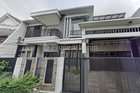 Dijual Rumah 2 Lantai Mewah Minimalis di Asemrowo Surabaya Barat