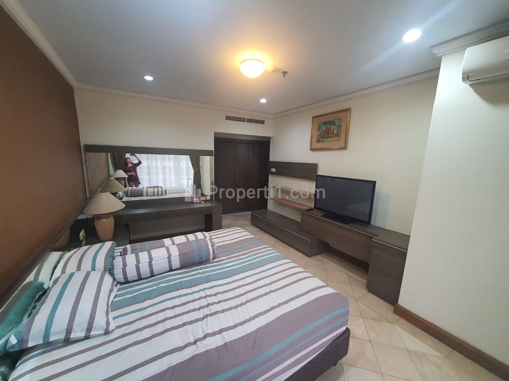 Sewa Apartemen Somerset Grand Citra Kuningan - 3+1 BR Full Furnished
