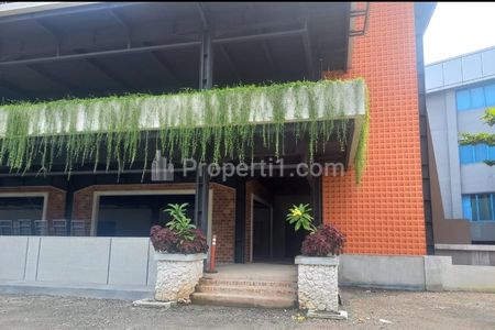 Disewakan Gedung Baru Siap Pakai di Pejaten Barat Jakarta Selatan - 3 Lantai + Basement + Rooftop
