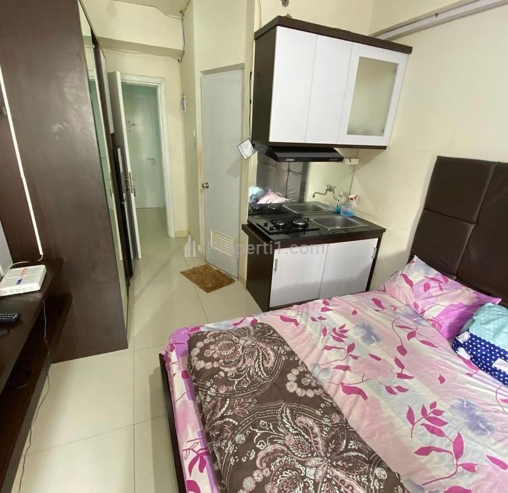 Sewa Tahunan Apartemen Green Pramuka Tower Magnolia Studio Furnished