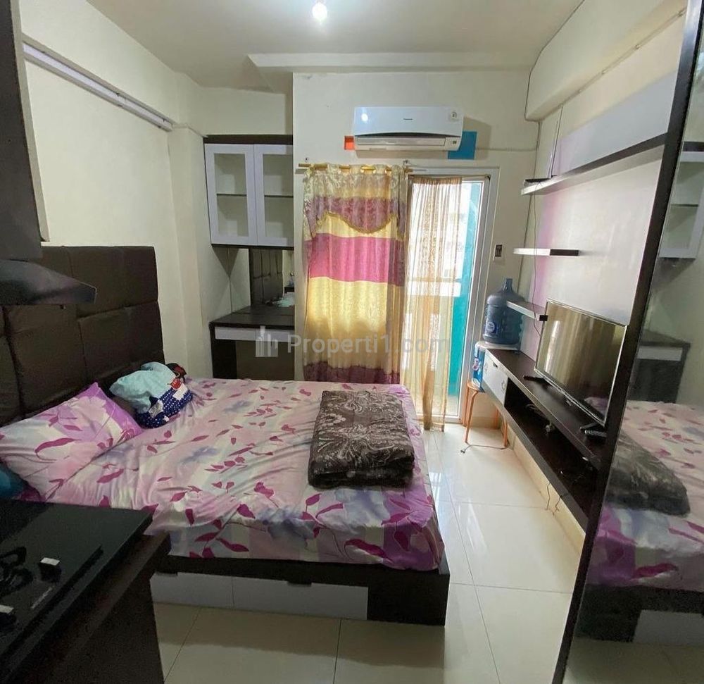 Sewa Tahunan Apartemen Green Pramuka Tower Magnolia Studio Furnished