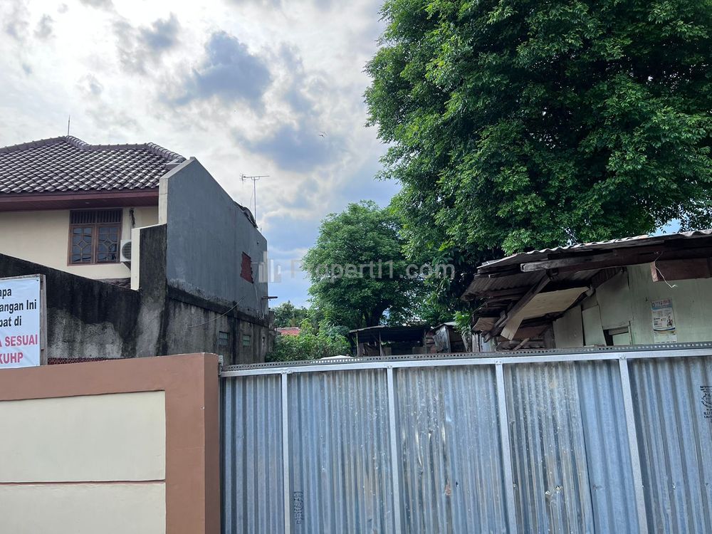Jual Tanah Komersial Lokasi Strategis Luas 418 m2 di Jl Haji Nawi Dalam, Cilandak, Jakarta Selatan
