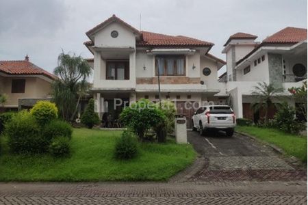 Jual Rumah Mewah 2 Lantai di Citraland Taman Golf Surabaya