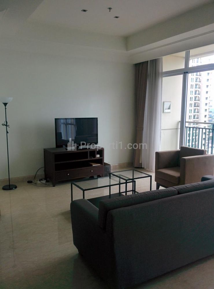 For Rent Apartment The Pakubuwono View Jakata Selatan - 3 BR Furnished Best Unit