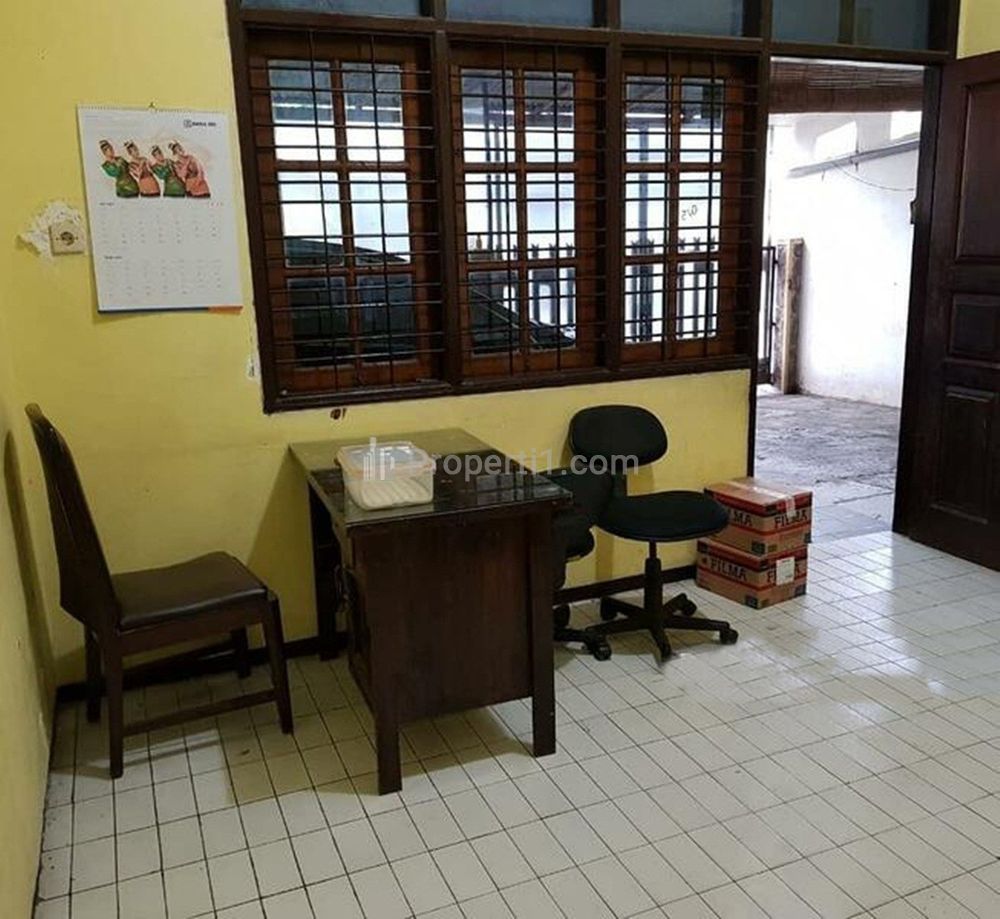 Jual Rumah dan Tempat Usaha di Tenggilis Tengah Surabaya