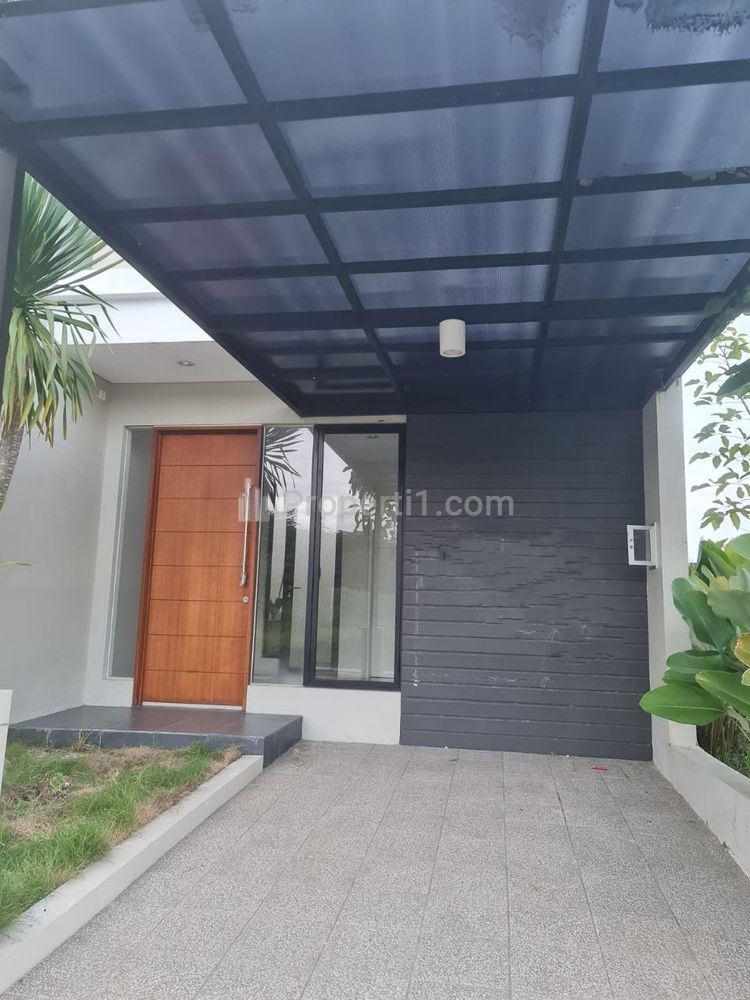 Disewakan Rumah Baru di Nortwest Hill Citraland Surabaya - 2 Lantai, 2 Kamar Tidur