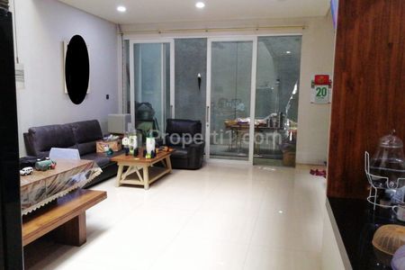 Dijual Rumah 4 Lantai Minimalis Modern Siap Huni di Taman Sari Jakarta Barat