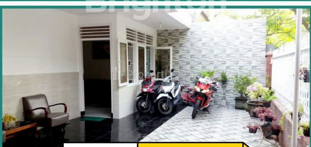 Dijual Rumah di Rungkut Asri Barat Surabaya, 3 Kamar Tidur, Luas Tanah 200m2