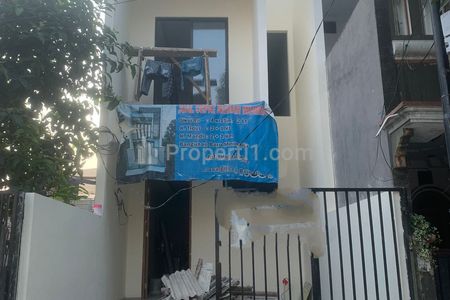 Dijual Rumah Baru Minimalis 2 Lantai di Puri Permata Cipondoh Tangerang - 3 Kamar TIdur, SHM