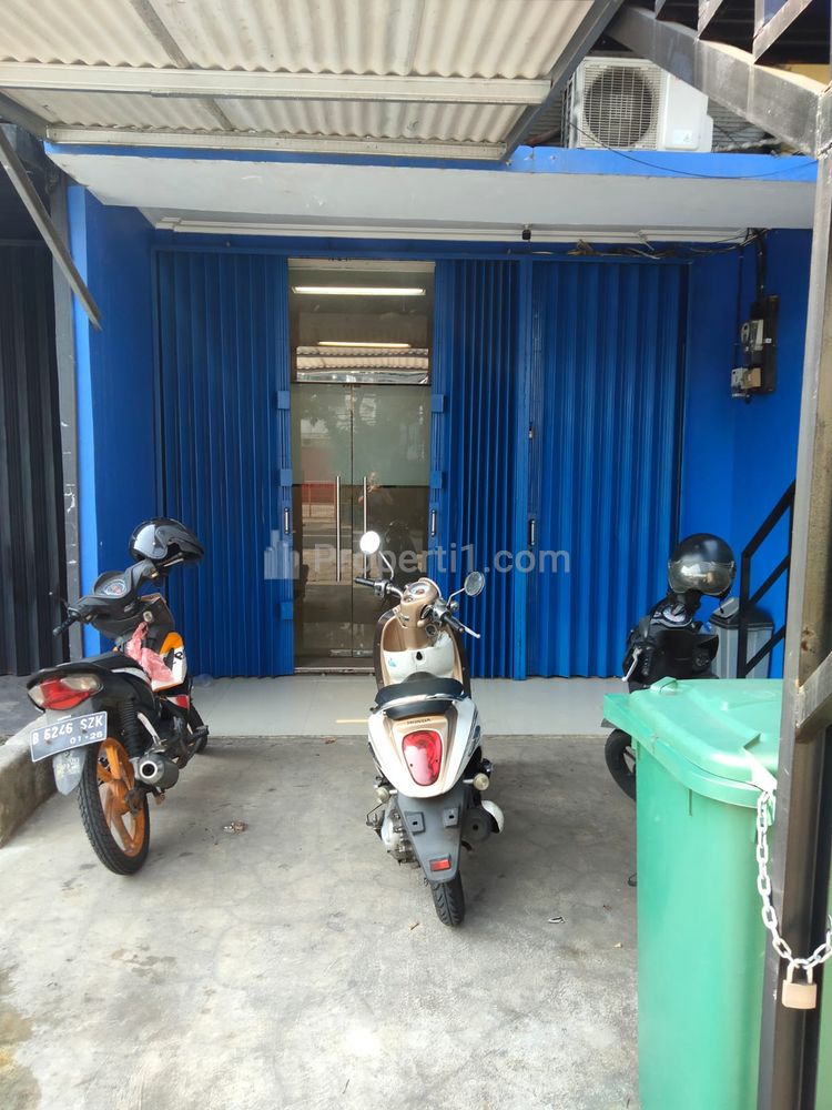 Dijual CEPAT & MURAH Ruko 3 Lantai di RC Veteran Bintaro Pesanggrahan Jakarta Selatan