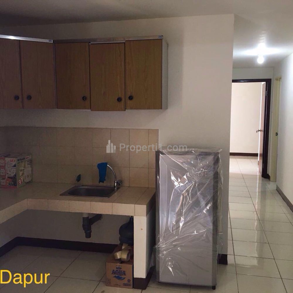 Dijual Apartemen Mediterania Marina Residences Ancol - 3 BR Semi Furnished, Lokasi Strategis