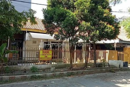 Jual Rumah Kosong Masih Bagus di Dharmahusada Daerah Gubeng Surabaya Timur