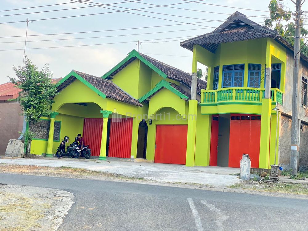 Dijual Rumah Strategis 2 Lantai di Sragen Jawa Tengah