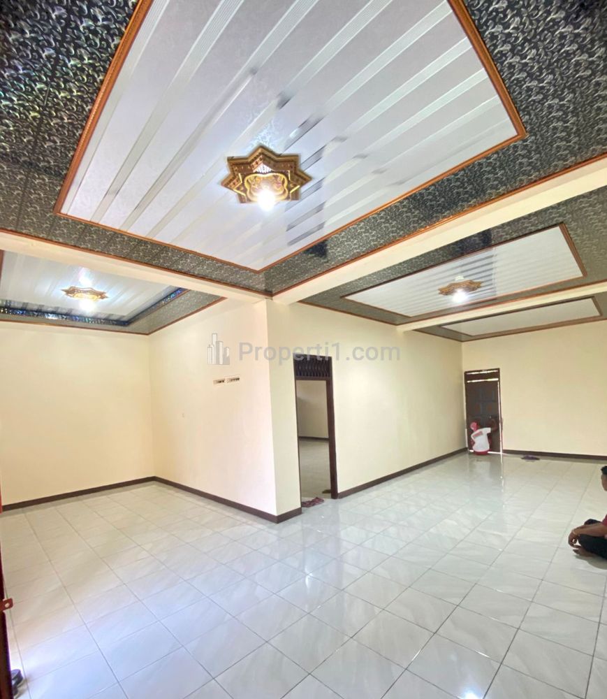 Dijual Rumah Strategis 2 Lantai di Sragen Jawa Tengah