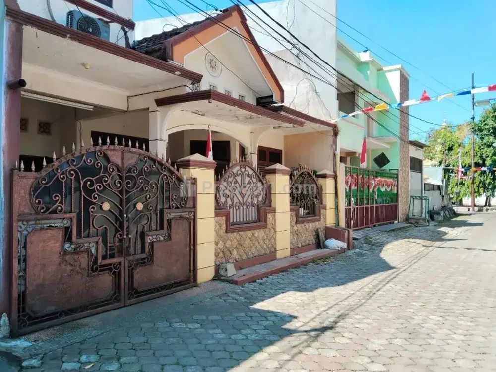 Jual Rumah 2 Lantai Semolowaru Elok SHM Strategis Siap Huni