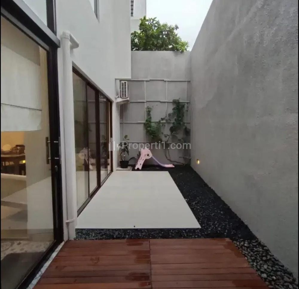 Dijual Rumah Bagus Siap Huni di Pondok Labu, Cilandak Jakarta Selatan