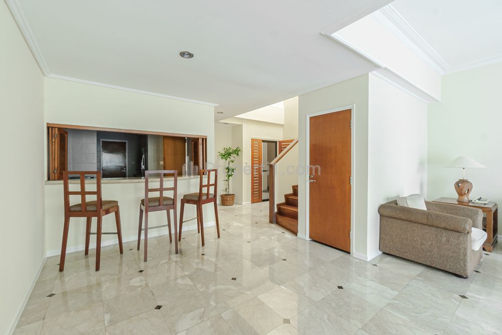 Disewakan Best Offer Townhouse 3 BR di Permata Hijau Jakarta Selatan - Taman Puri Permata Hijau